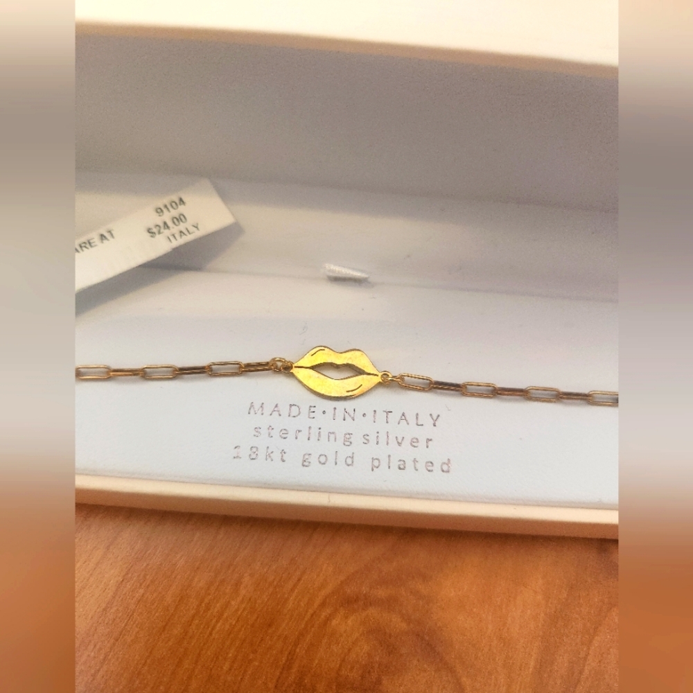 Gold plated sterling silver lips bracelet